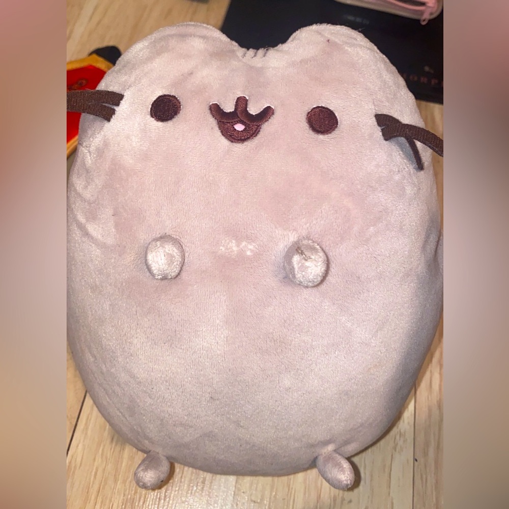 pusheen stuffed animal (NEW)